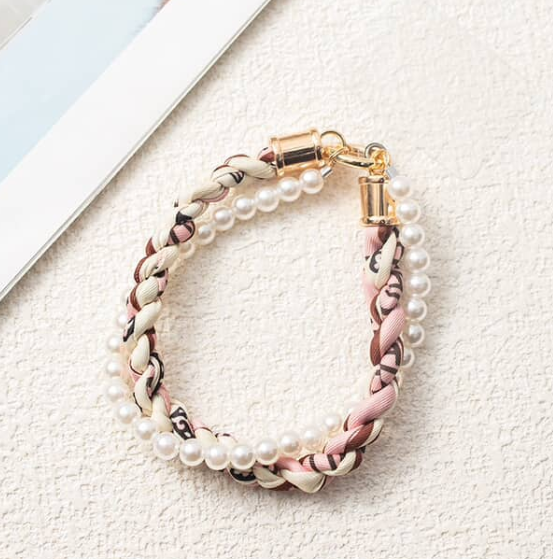Twist & Pearl Phone Strap